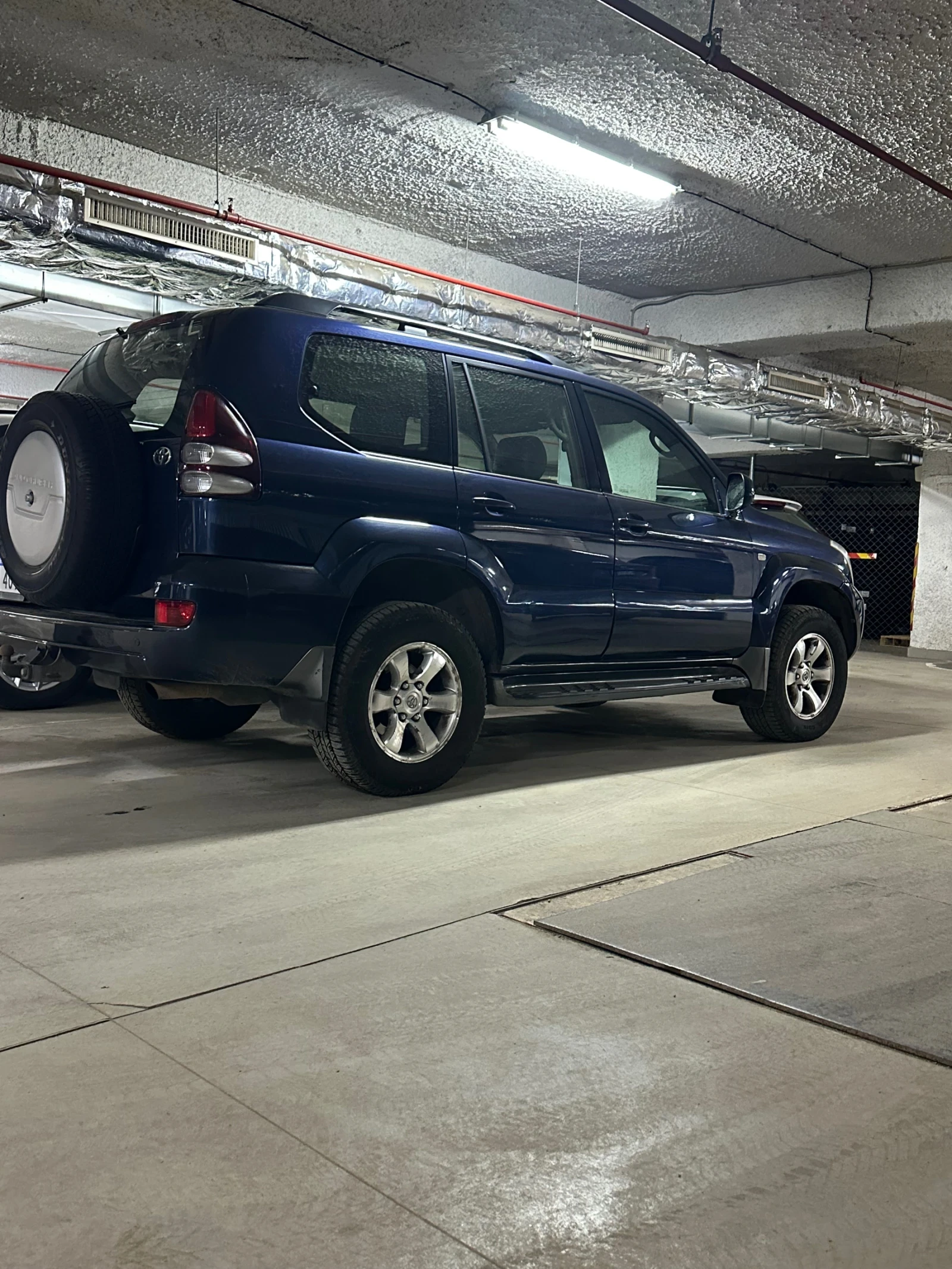 Toyota Land cruiser 120, снимка 15 - Автомобили и джипове - 53660748