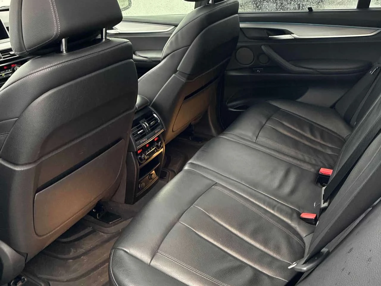 BMW X5 * xDrive35i * HARMAN/KARDON* ДИГИТАЛНО ТАБЛО* PANO, снимка 12 - Автомобили и джипове - 53944985