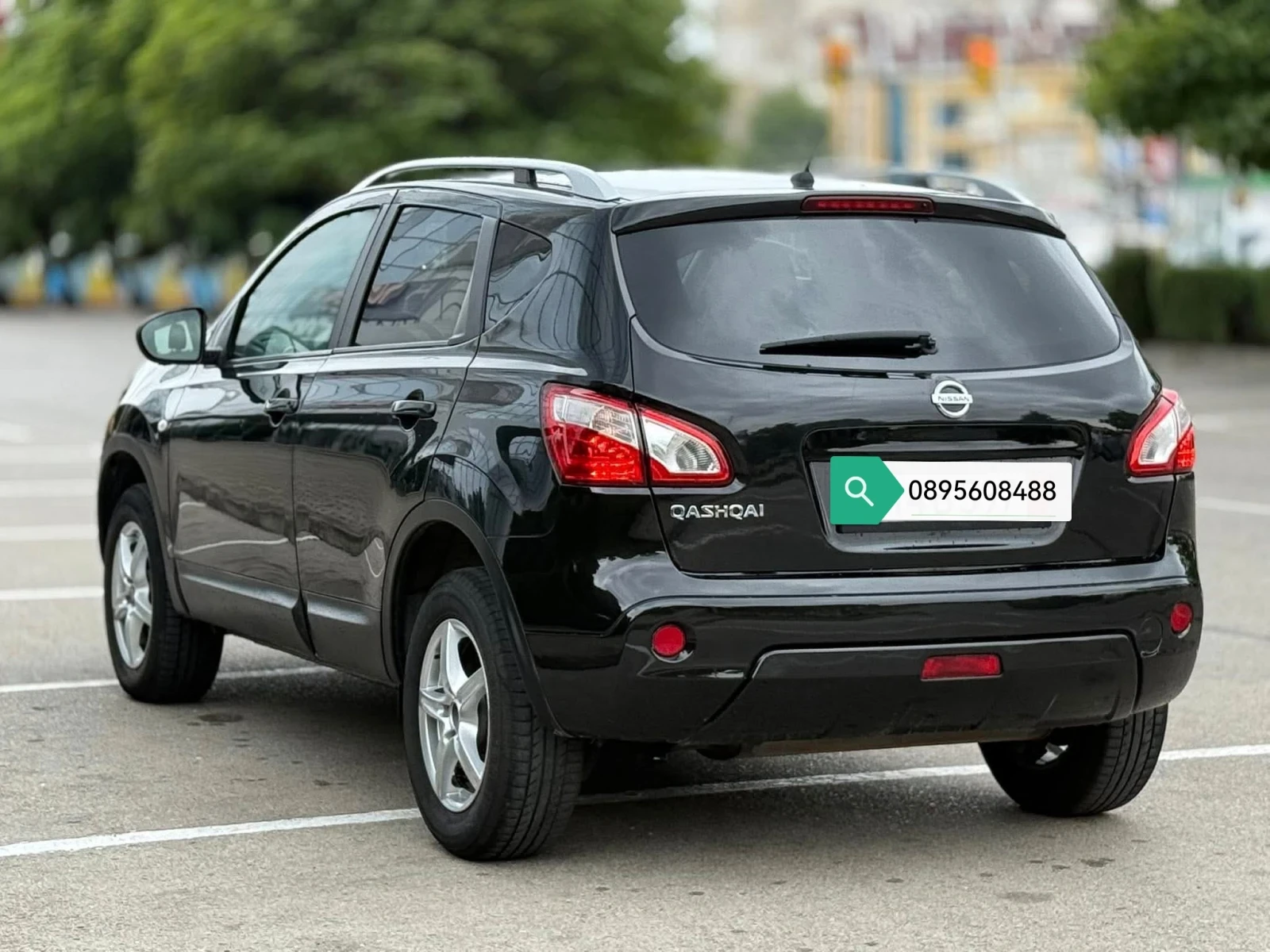 Nissan Qashqai 2.0, снимка 4 - Автомобили и джипове - 54083876