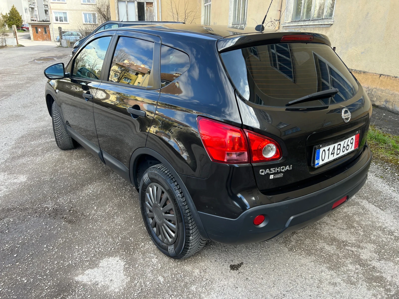 Nissan Qashqai 1.6I-LPG, снимка 7 - Автомобили и джипове - 54461310