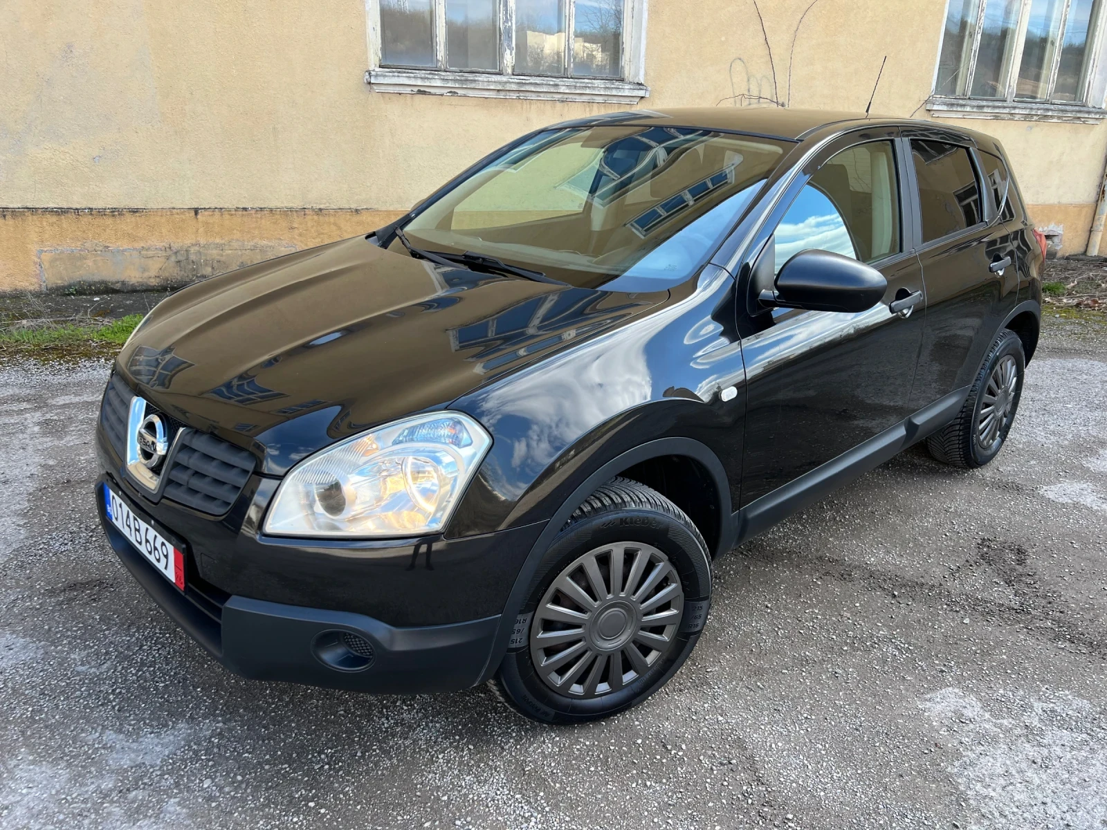 Nissan Qashqai 1.6I-LPG, снимка 1 - Автомобили и джипове - 54461310