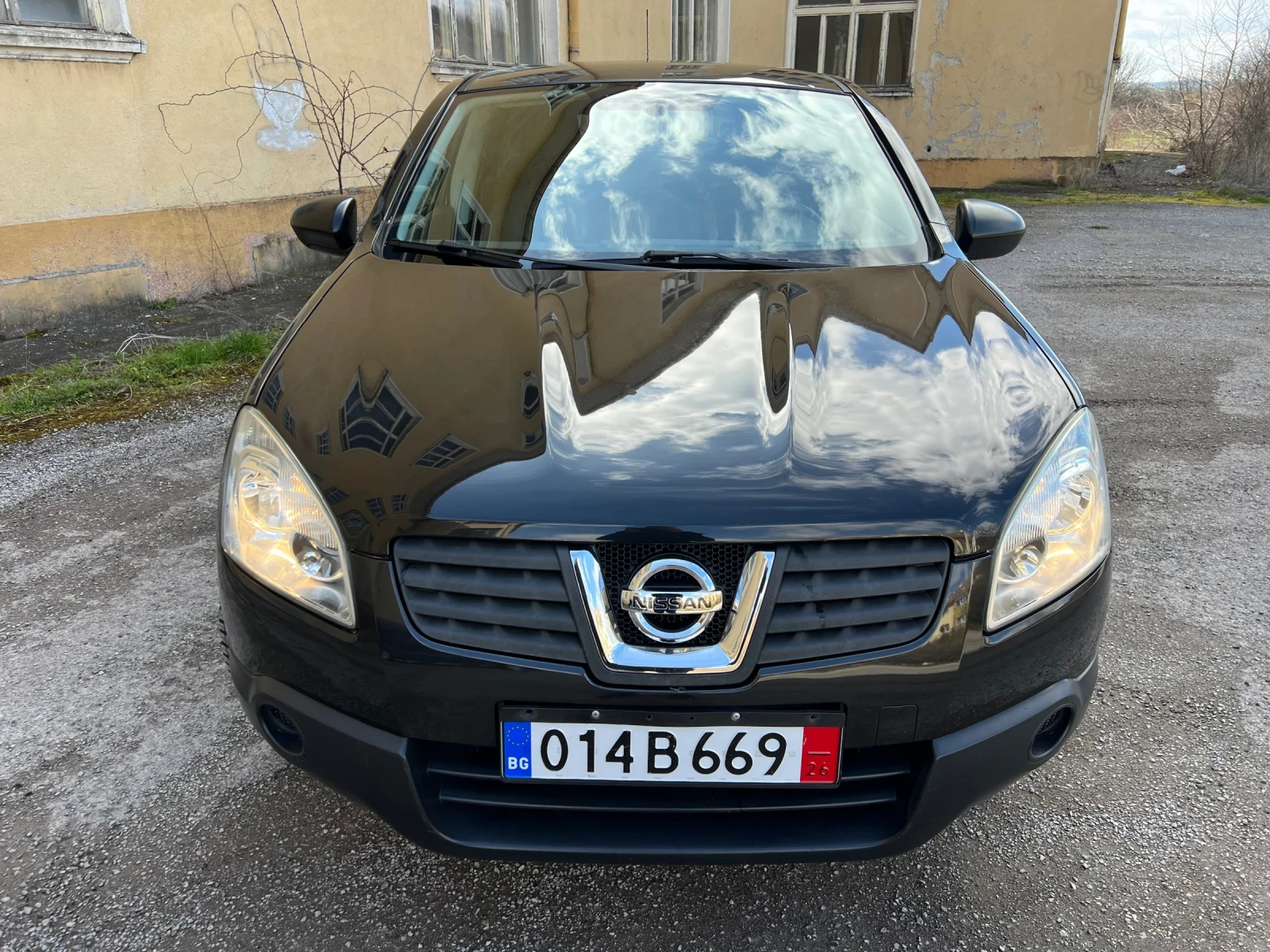 Nissan Qashqai 1.6I-LPG, снимка 2 - Автомобили и джипове - 54461310