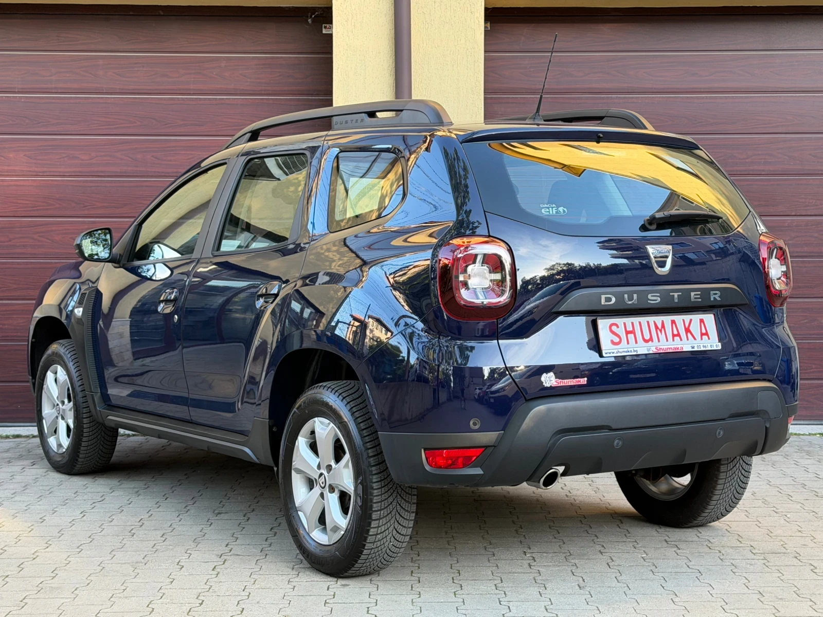 Dacia Duster 1.6i-LPG  Пълна Сервизна История в DACIA!!, снимка 4 - Автомобили и джипове - 54718045
