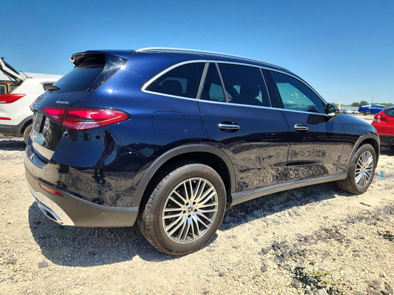 Mercedes-Benz GLC 300 4MATIC| BURMESTER| DISTRONIC| 360, снимка 6 - Автомобили и джипове - 55253228