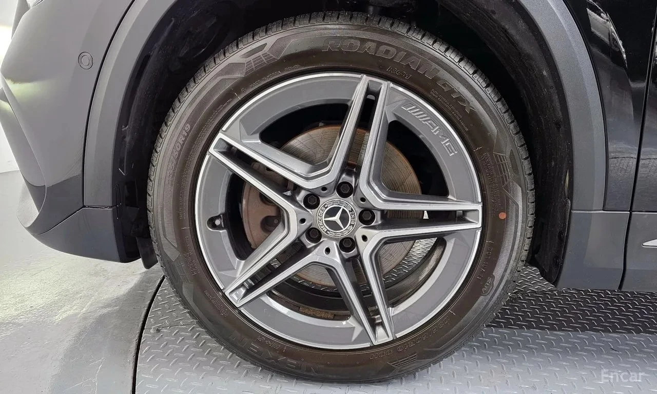 Mercedes-Benz GLA 250 4MATIC/АМГ ПАКЕТ/ЛЕНТИ/АМБИЕНТ/ПАНОРАМА/ПОДГРЕВ, снимка 5 - Автомобили и джипове - 55902886
