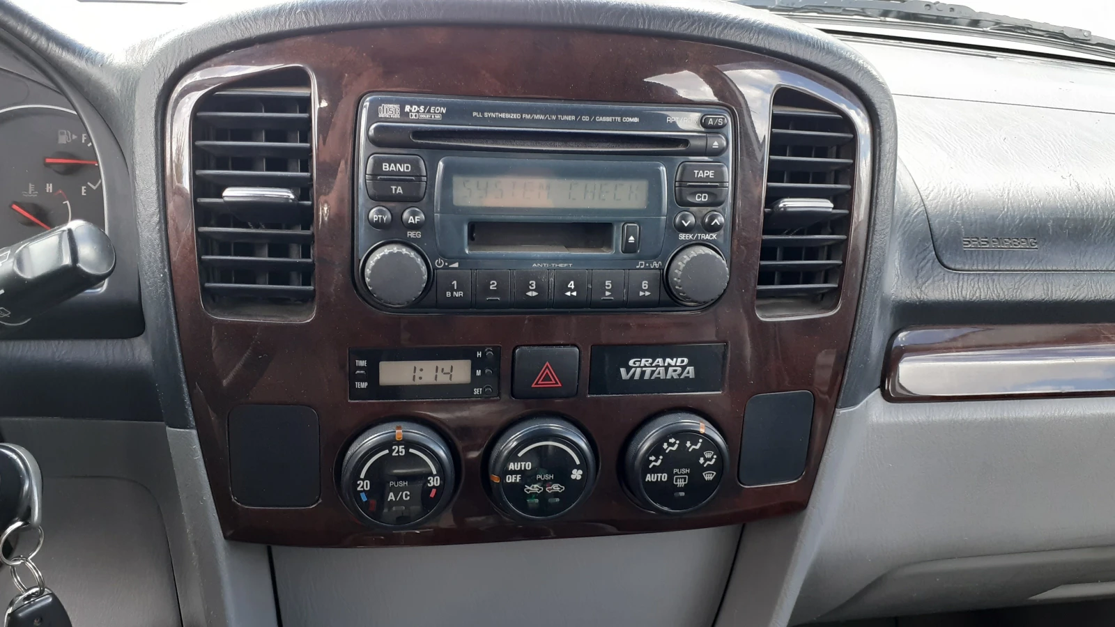 Suzuki Grand vitara XL - 7, снимка 11 - Автомобили и джипове - 56566294