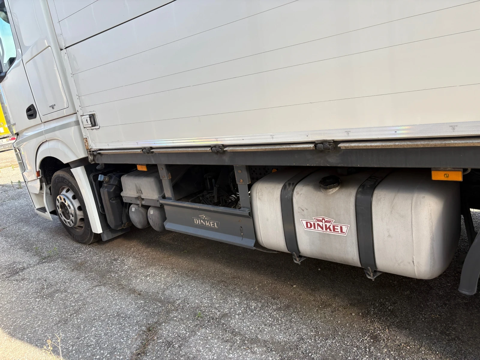 Mercedes-Benz Actros, снимка 3 - Камиони - 54759461