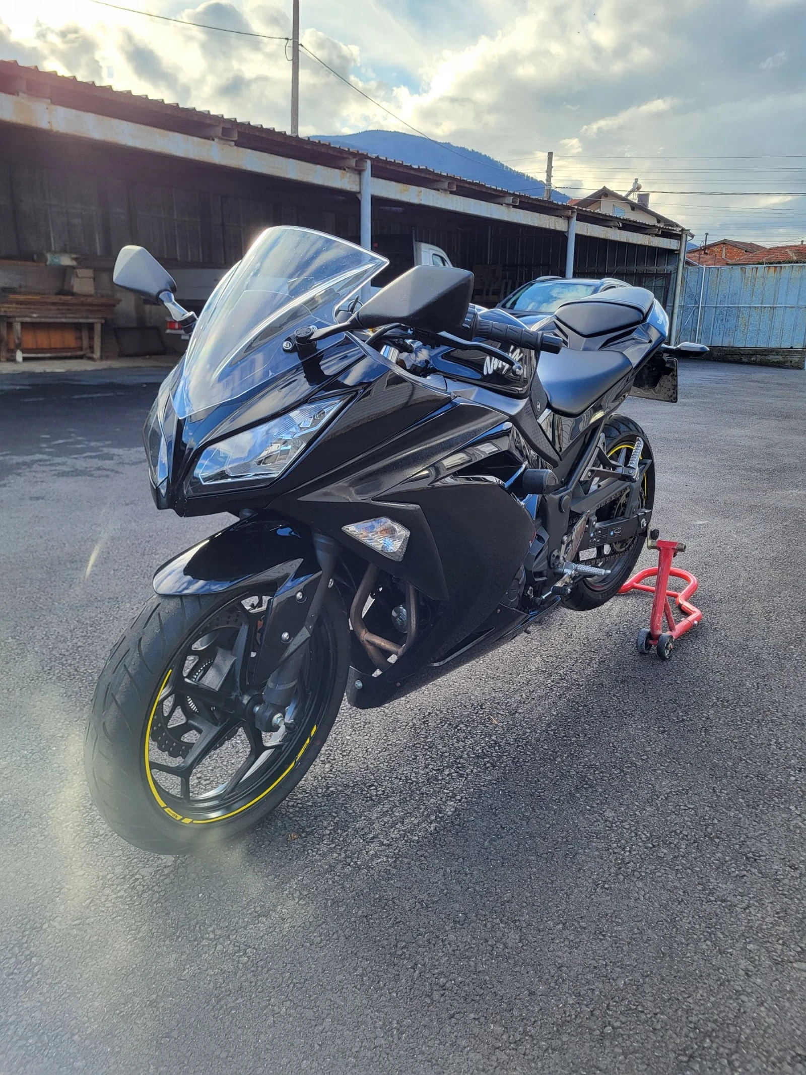 Kawasaki Ninja 300cc ABS A2 категория 14000км - изображение 2