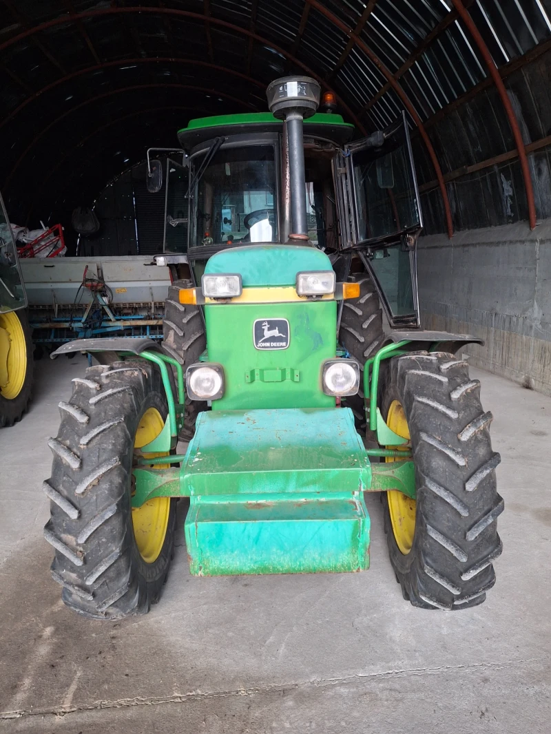 Трактор John Deere 3140, снимка 1 - Селскостопанска техника - 48337209