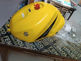 Резервоар за Suzuki gsxr k4 600, снимка 3