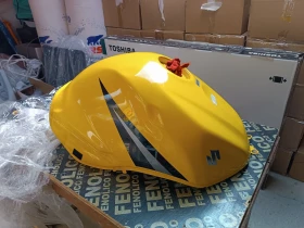 Резервоар за Suzuki gsxr k4 600, снимка 1