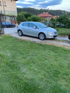 Opel Astra, снимка 1