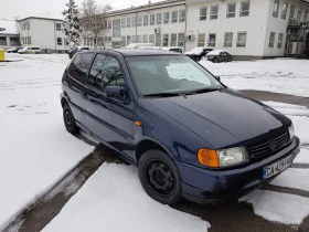 VW Polo 1. 0 Бензин, снимка 1