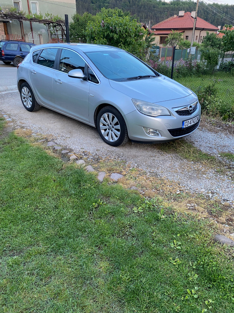 Opel Astra, снимка 3 - Автомобили и джипове - 43351954