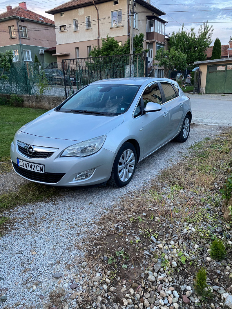 Opel Astra, снимка 12 - Автомобили и джипове - 43351954