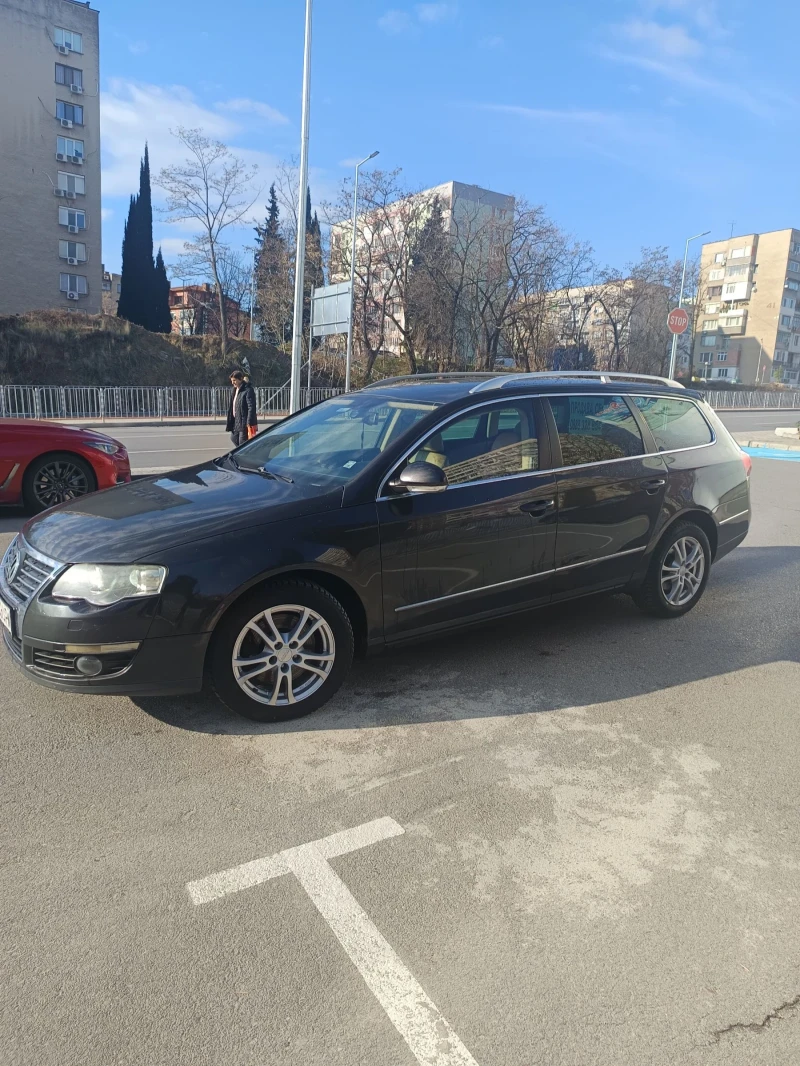 VW Passat, снимка 4 - Автомобили и джипове - 48329231