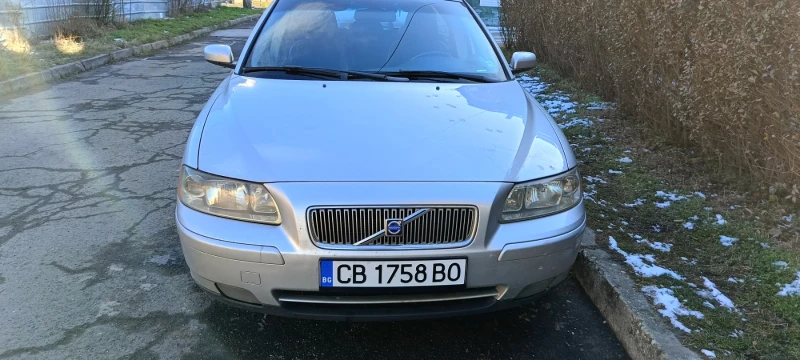 Volvo V70 2.4, снимка 10 - Автомобили и джипове - 48456331