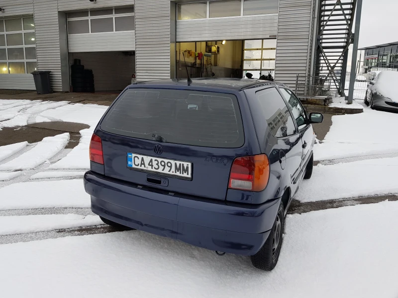 VW Polo 1. 0 Бензин, снимка 9 - Автомобили и джипове - 48652077