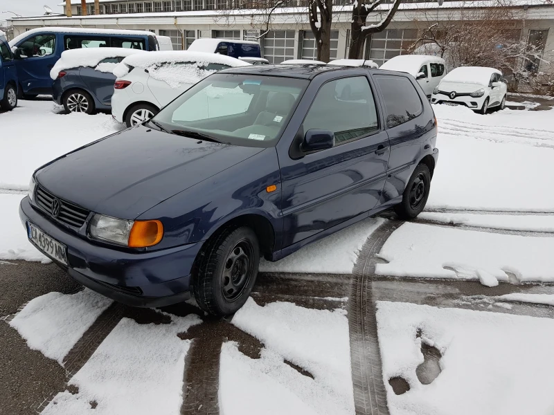 VW Polo 1. 0 Бензин, снимка 6 - Автомобили и джипове - 48652077