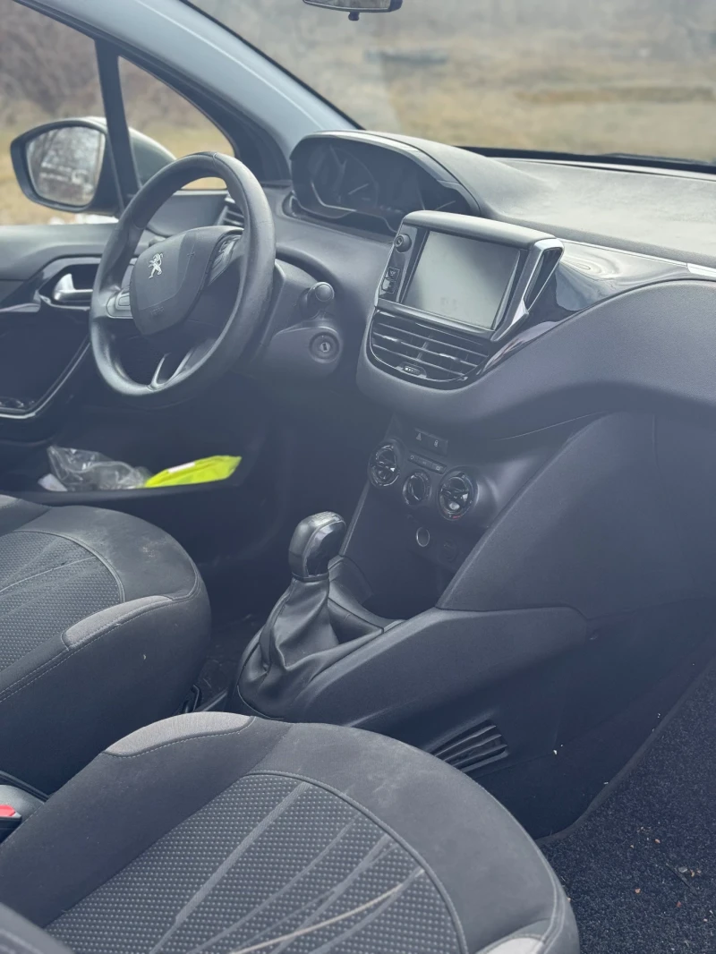 Peugeot 208 1.4i GAZ , снимка 6 - Автомобили и джипове - 49300497