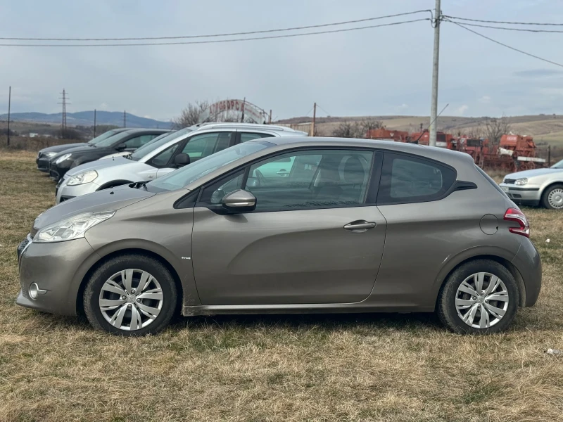 Peugeot 208 1.4i GAZ , снимка 3 - Автомобили и джипове - 49300497