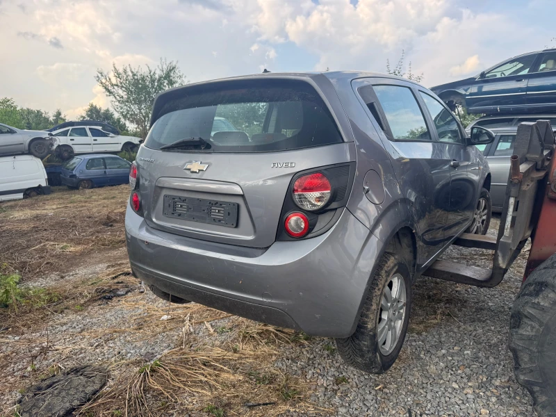 Chevrolet Aveo, снимка 2 - Автомобили и джипове - 50959277