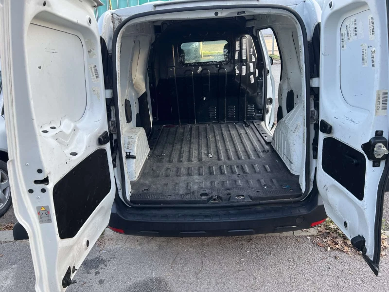 Dacia Dokker от Рено Дачия България, снимка 14 - Автомобили и джипове - 52828808