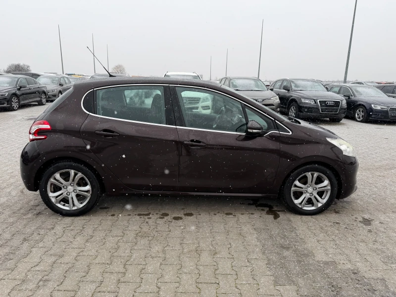 Peugeot 208 1.4VTi NAVI EURO 5, снимка 4 - Автомобили и джипове - 53174377