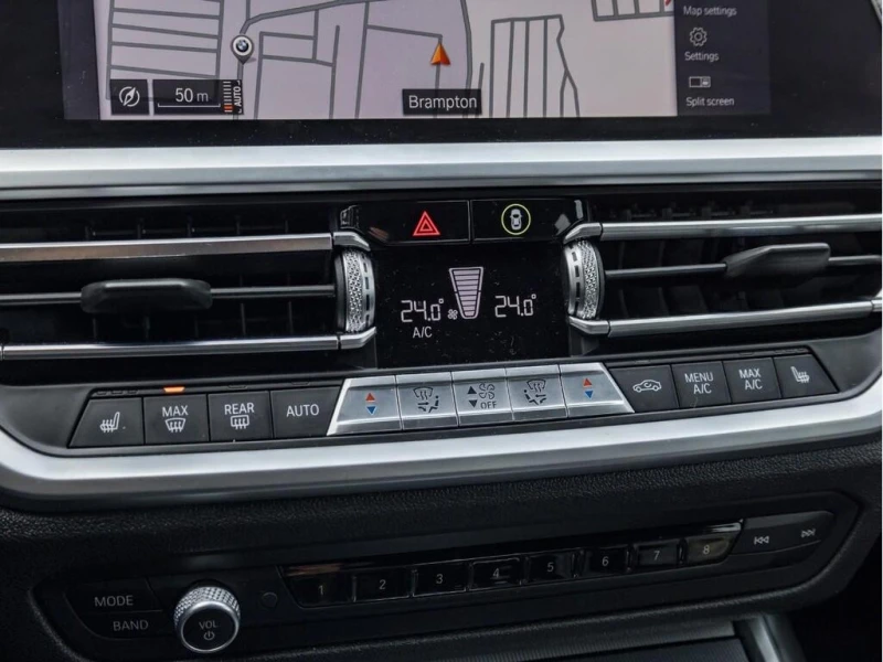 BMW 330 i xDrive* M-PACK* ОТ ПРЕДСТАВИТЕЛСТВО* , снимка 13 - Автомобили и джипове - 53209490