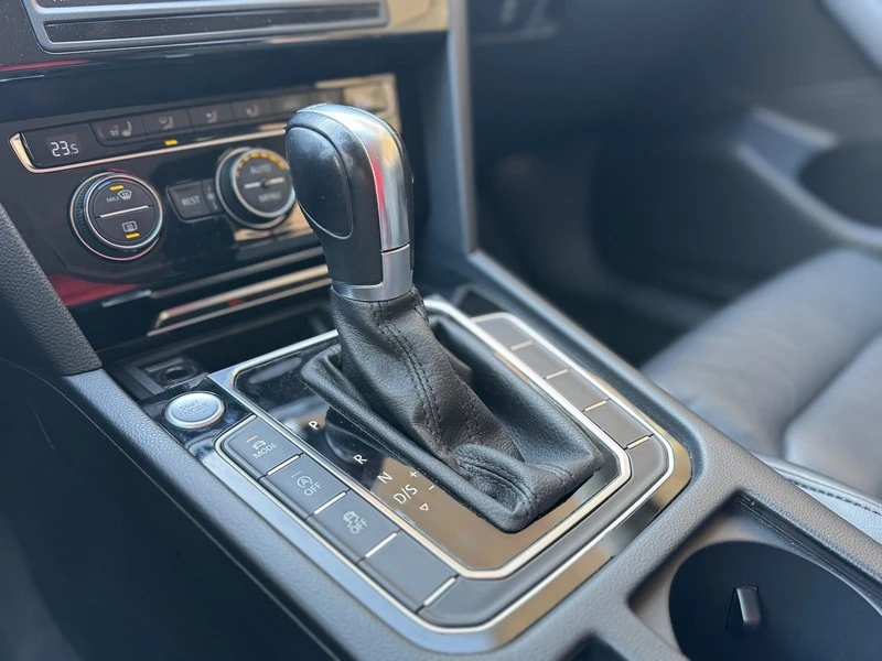 VW Passat 2.0 TDI 4Motion, снимка 15 - Автомобили и джипове - 53163756