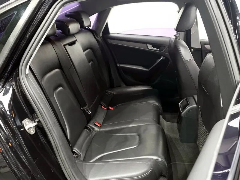 Audi A4 2.0 TDI Quattro, снимка 12 - Автомобили и джипове - 54143404