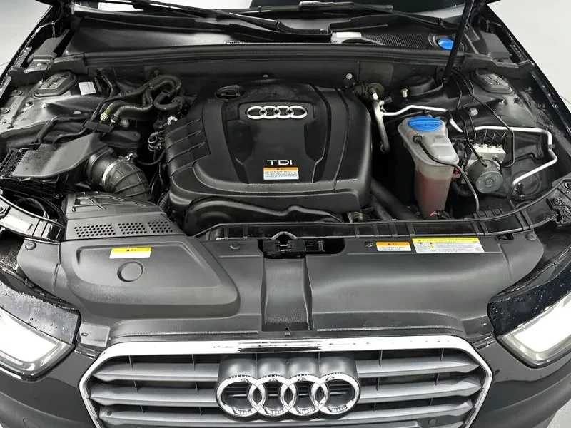 Audi A4 2.0 TDI Quattro, снимка 6 - Автомобили и джипове - 54143404