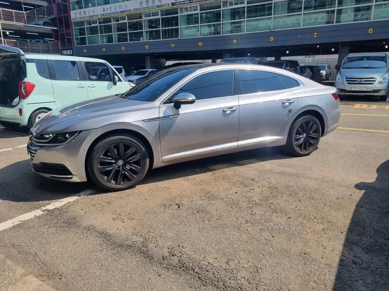 VW Arteon 2.0 TDI PRESTIGE, снимка 3 - Автомобили и джипове - 55295589