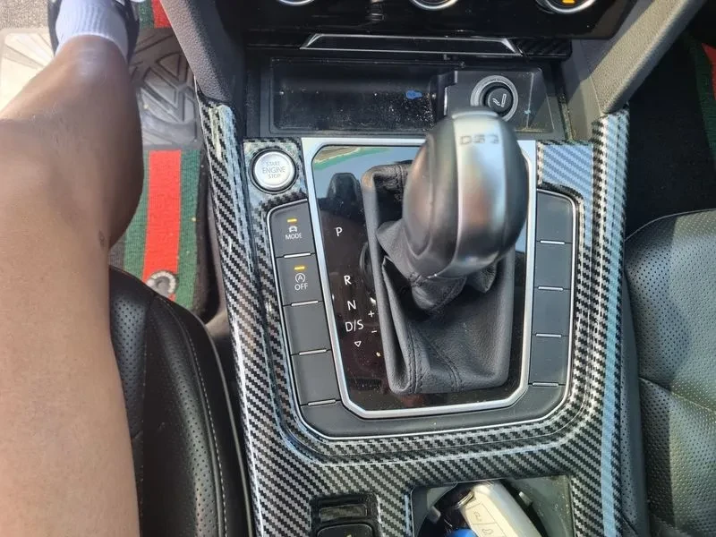 VW Arteon 2.0 TDI PRESTIGE, снимка 13 - Автомобили и джипове - 55295589