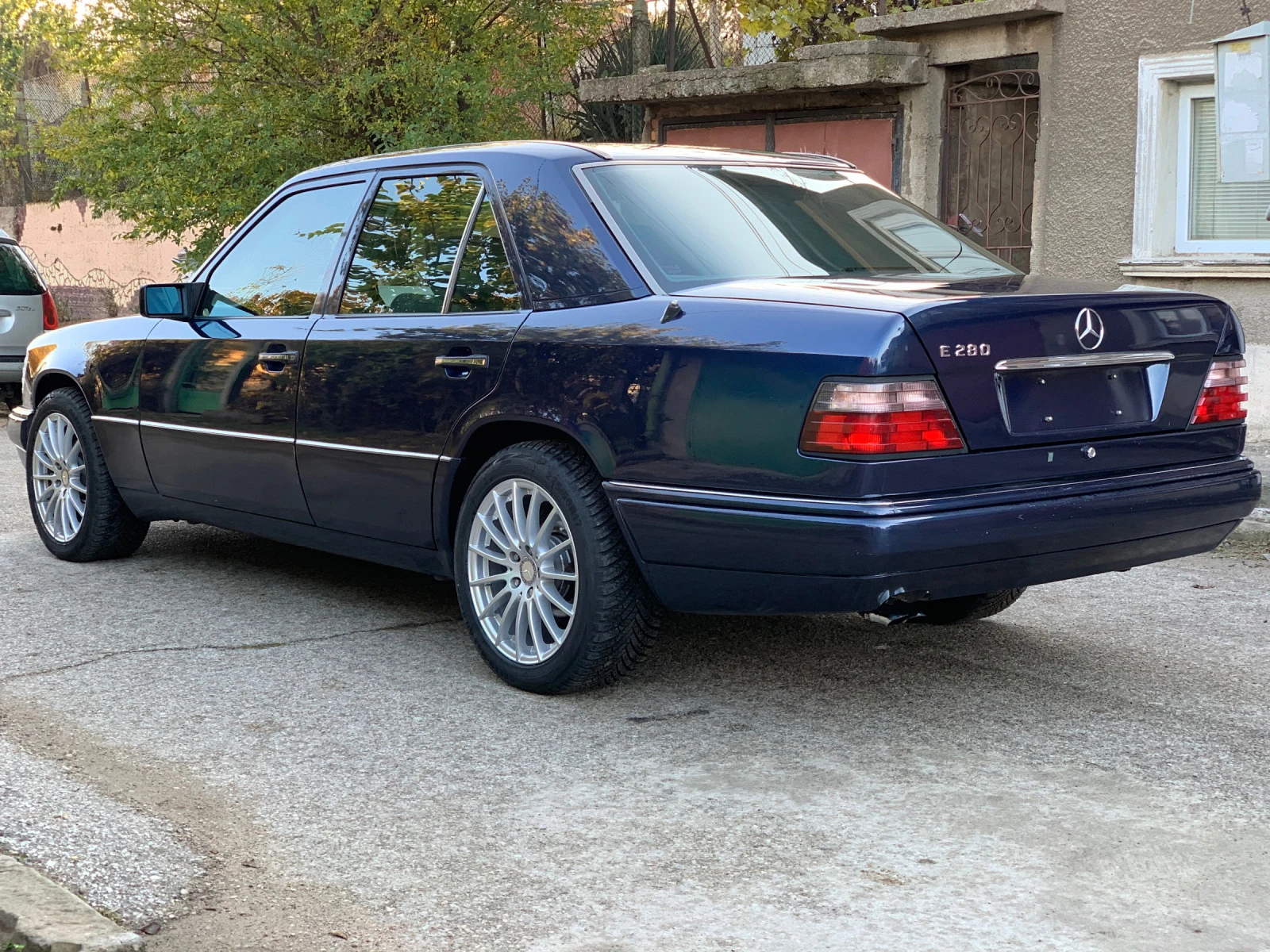 Mercedes-Benz E 280  - изображение 4