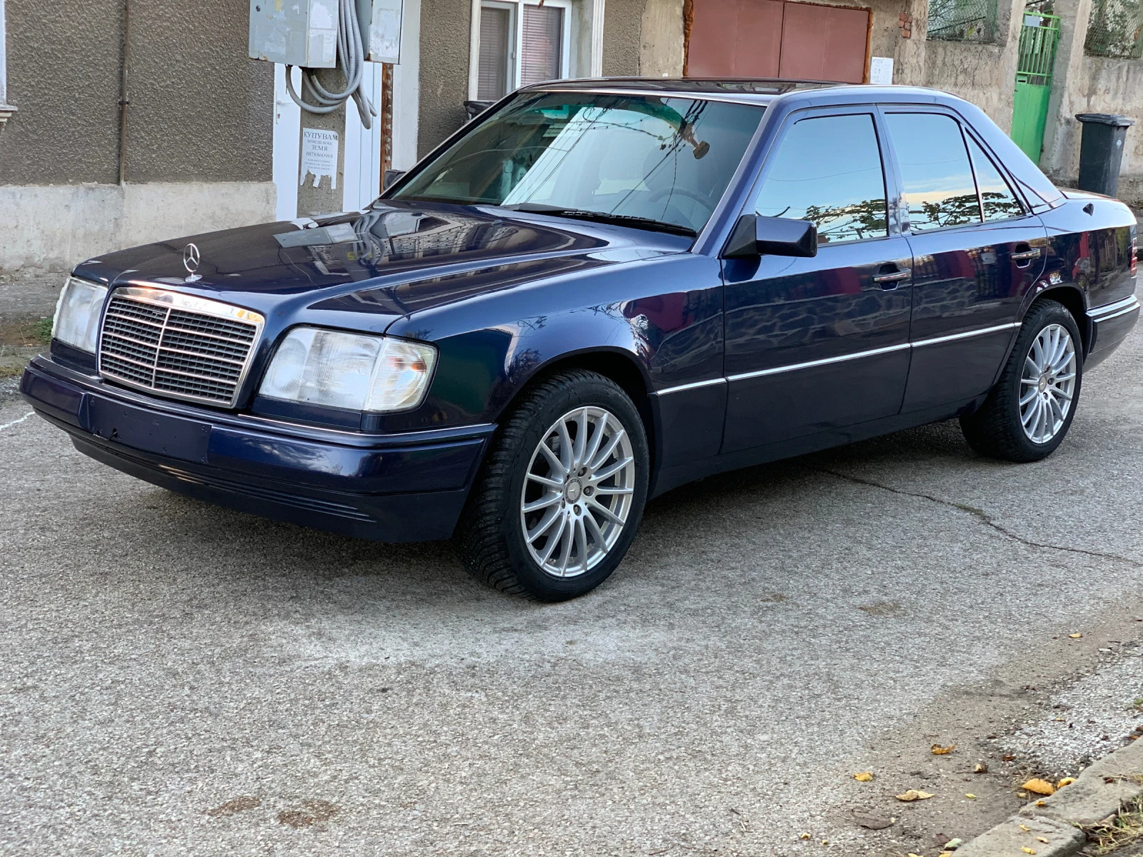 Mercedes-Benz E 280  - изображение 3