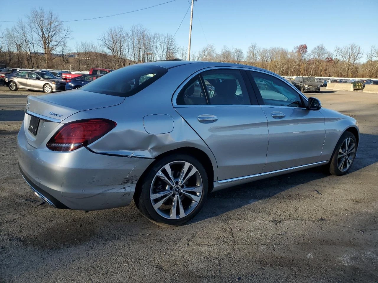 Mercedes-Benz C 300 4MATIC  - изображение 3