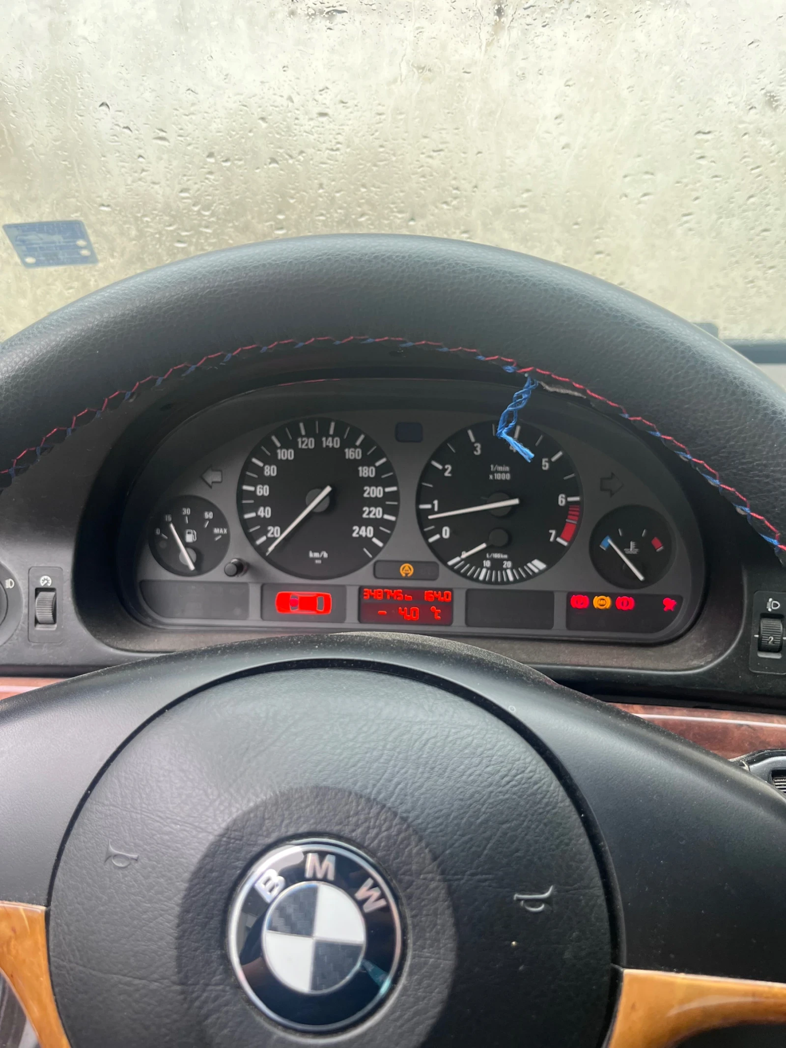 BMW 520 2.0 - изображение 9