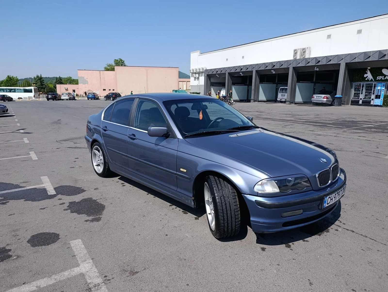 BMW 323  - изображение 4