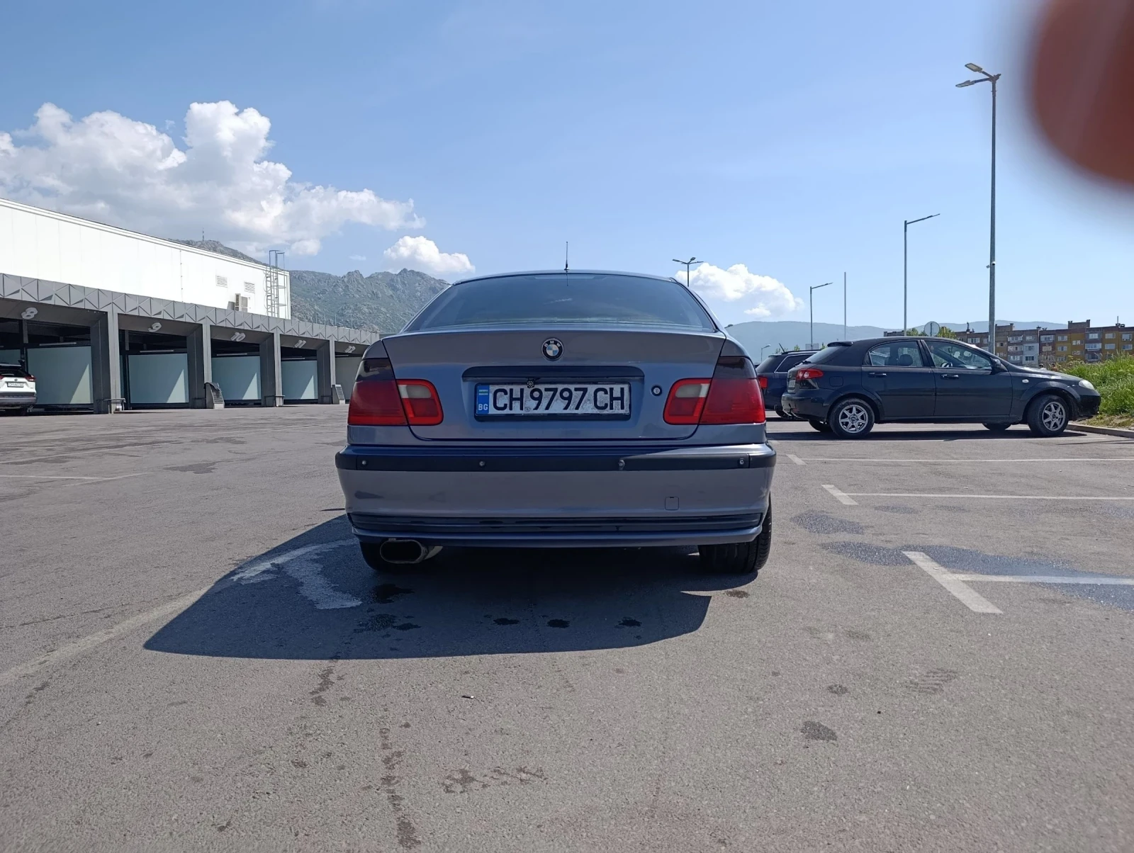 BMW 323  - изображение 2