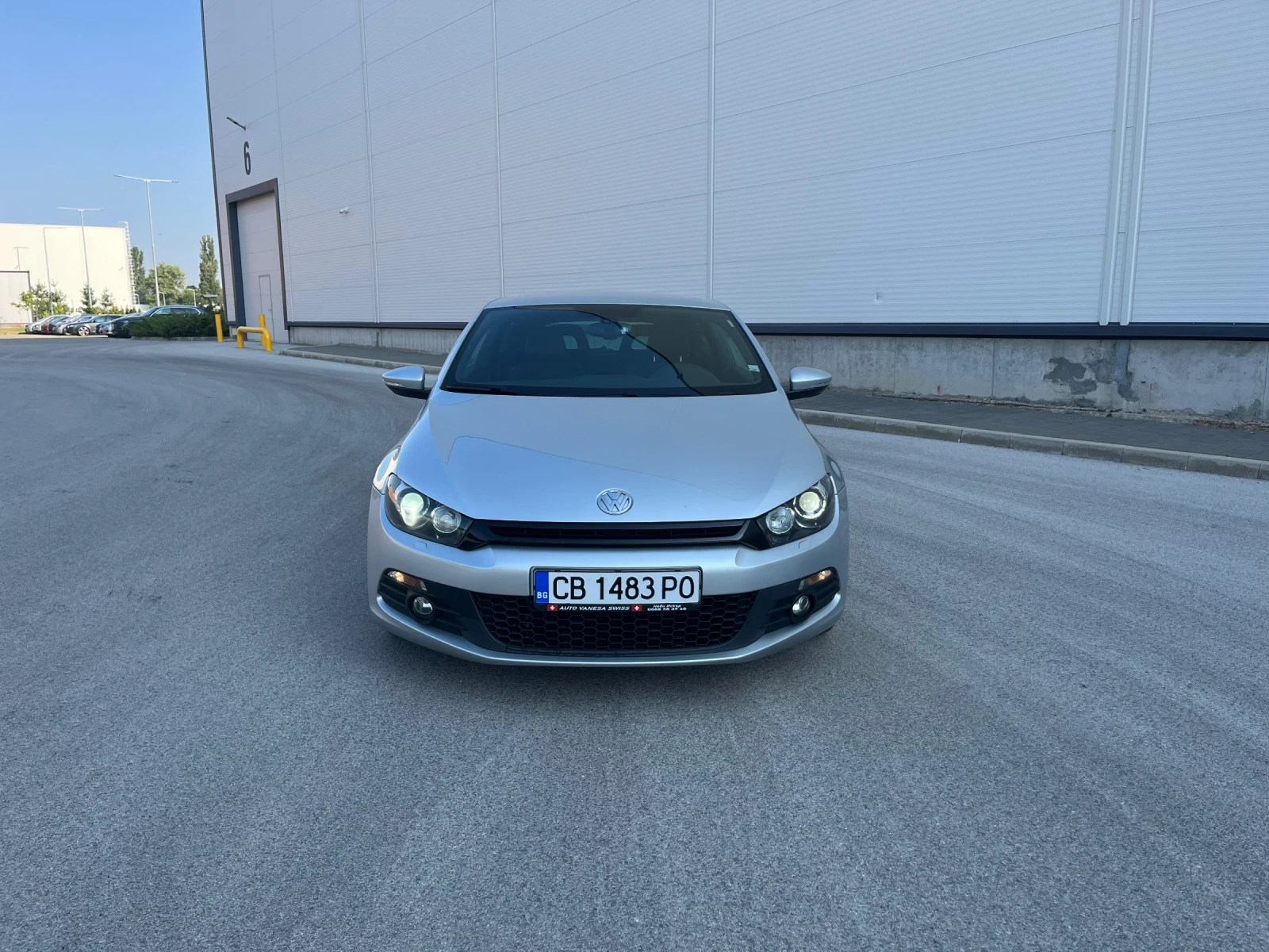 VW Scirocco 2.0TSI - изображение 2