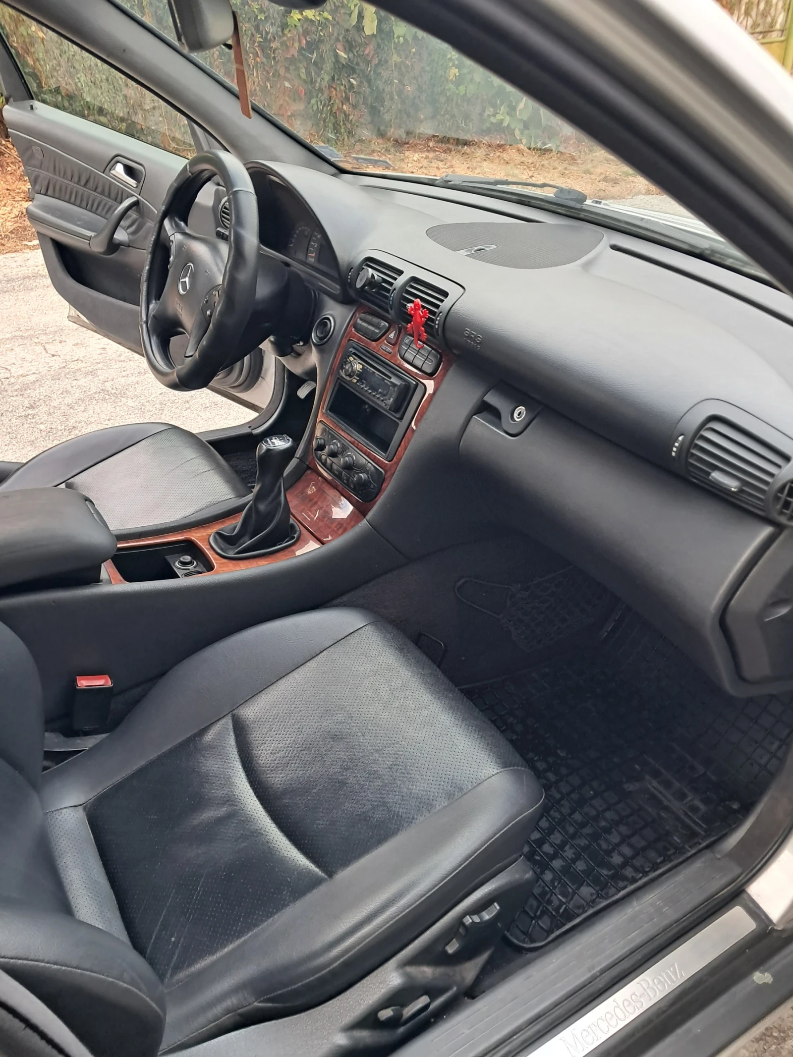 Mercedes-Benz C 200 Mercedes C200 kompresor - изображение 7