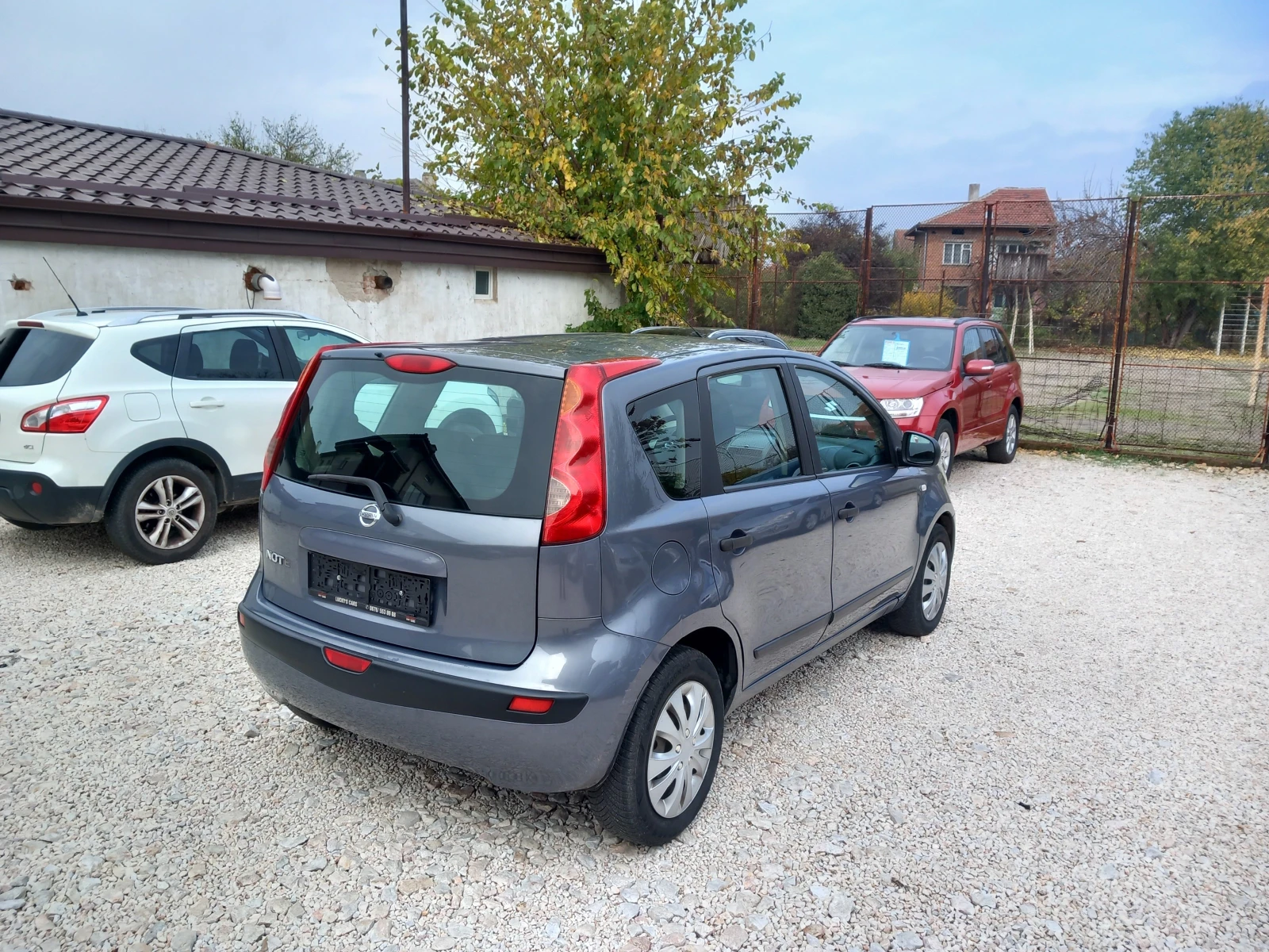 Nissan Note 1.4i клима 88кс - изображение 3