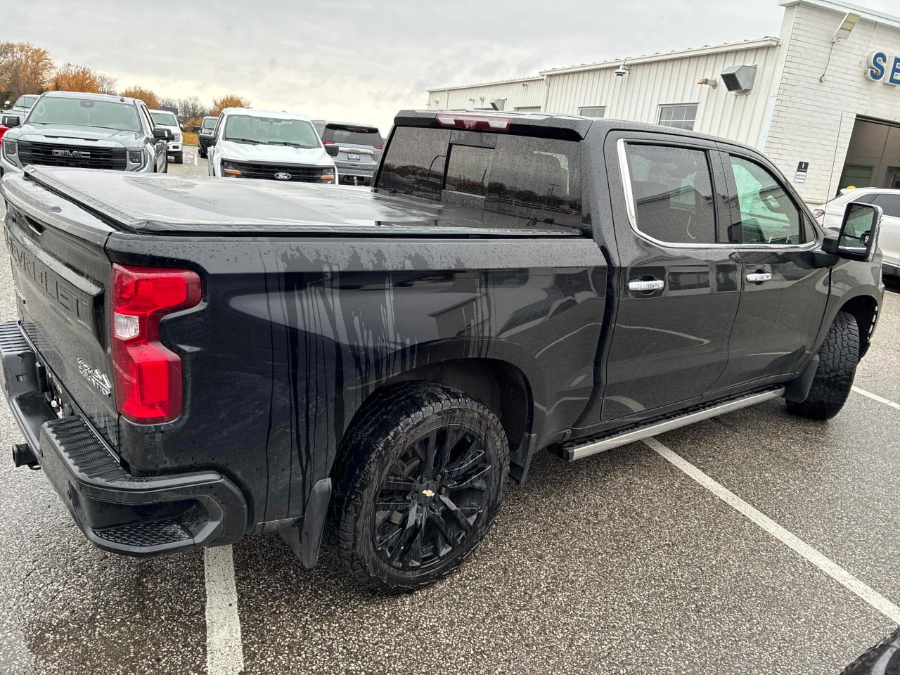 Chevrolet Silverado CARFAX* *   *  | Mobile.bg   3