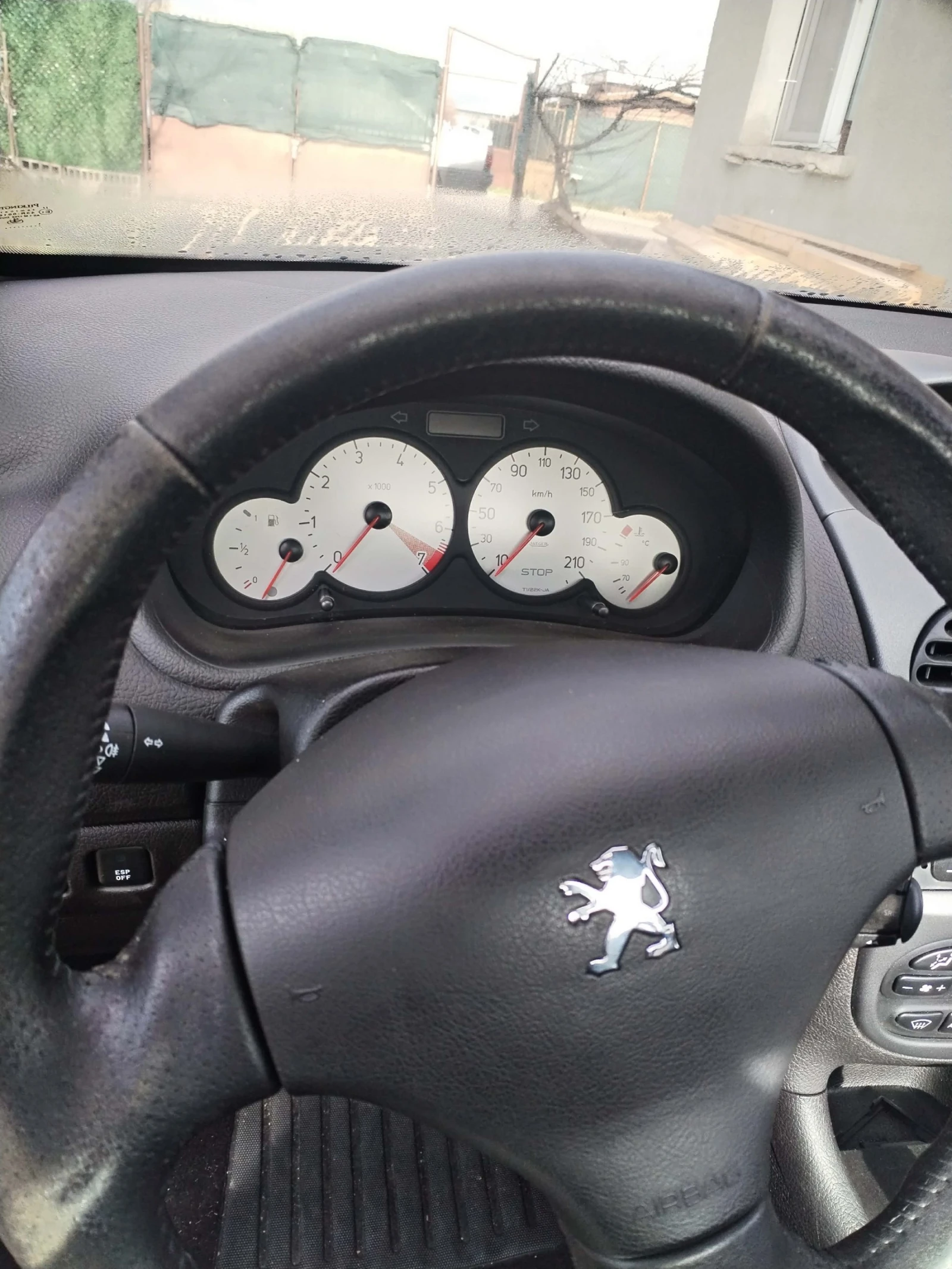 Peugeot 206 1.6 бензин, снимка 7 - Автомобили и джипове - 54012849