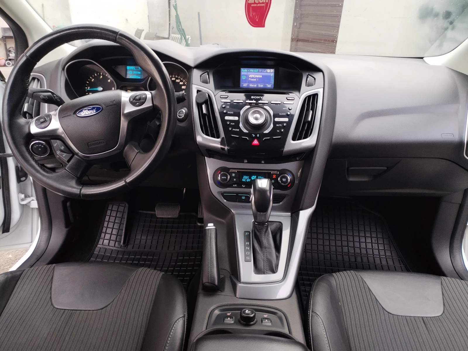 Ford Focus 2.0 CDTI/Titanium, снимка 11 - Автомобили и джипове - 54088655