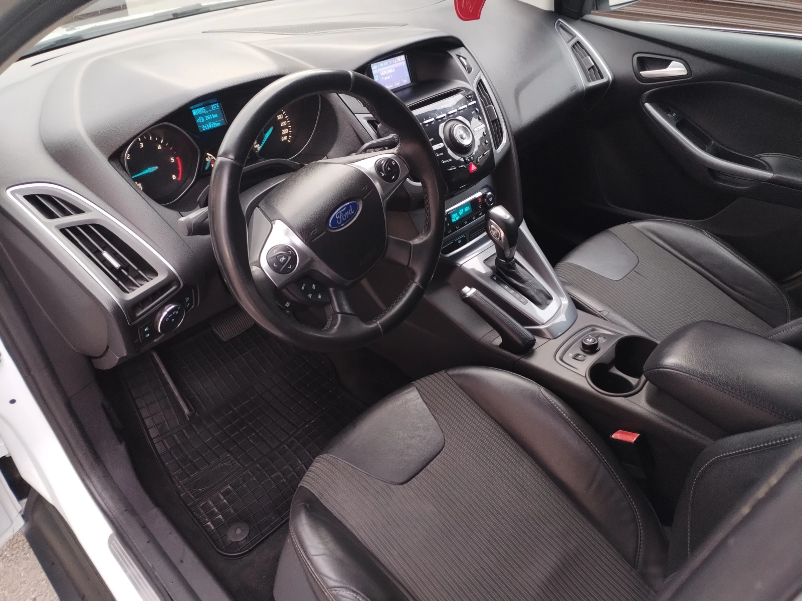 Ford Focus 2.0 CDTI/Titanium, снимка 13 - Автомобили и джипове - 54088655