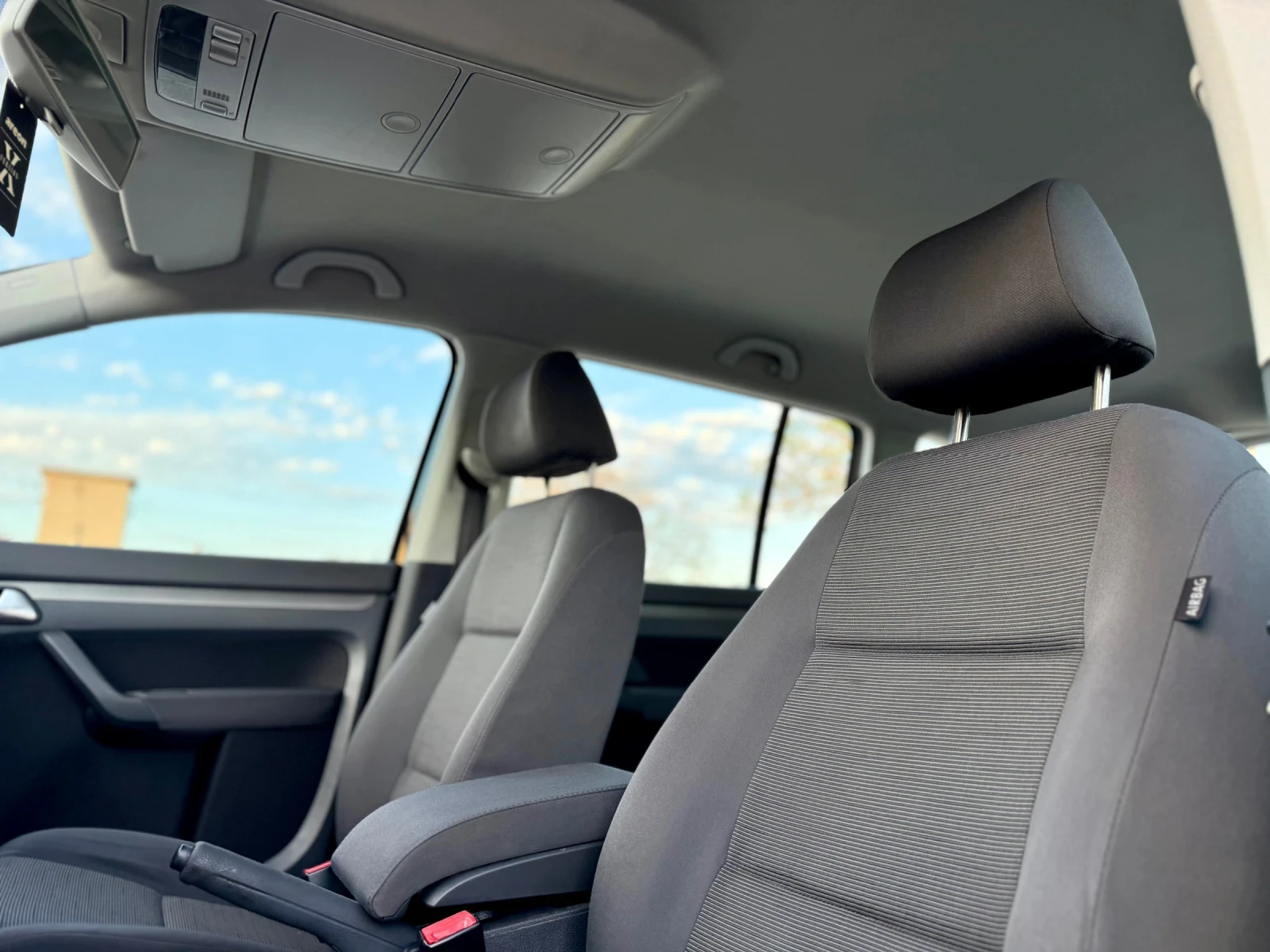 VW Touran 1.9TDI/ 105кс./ 6скр./, снимка 12 - Автомобили и джипове - 54444347