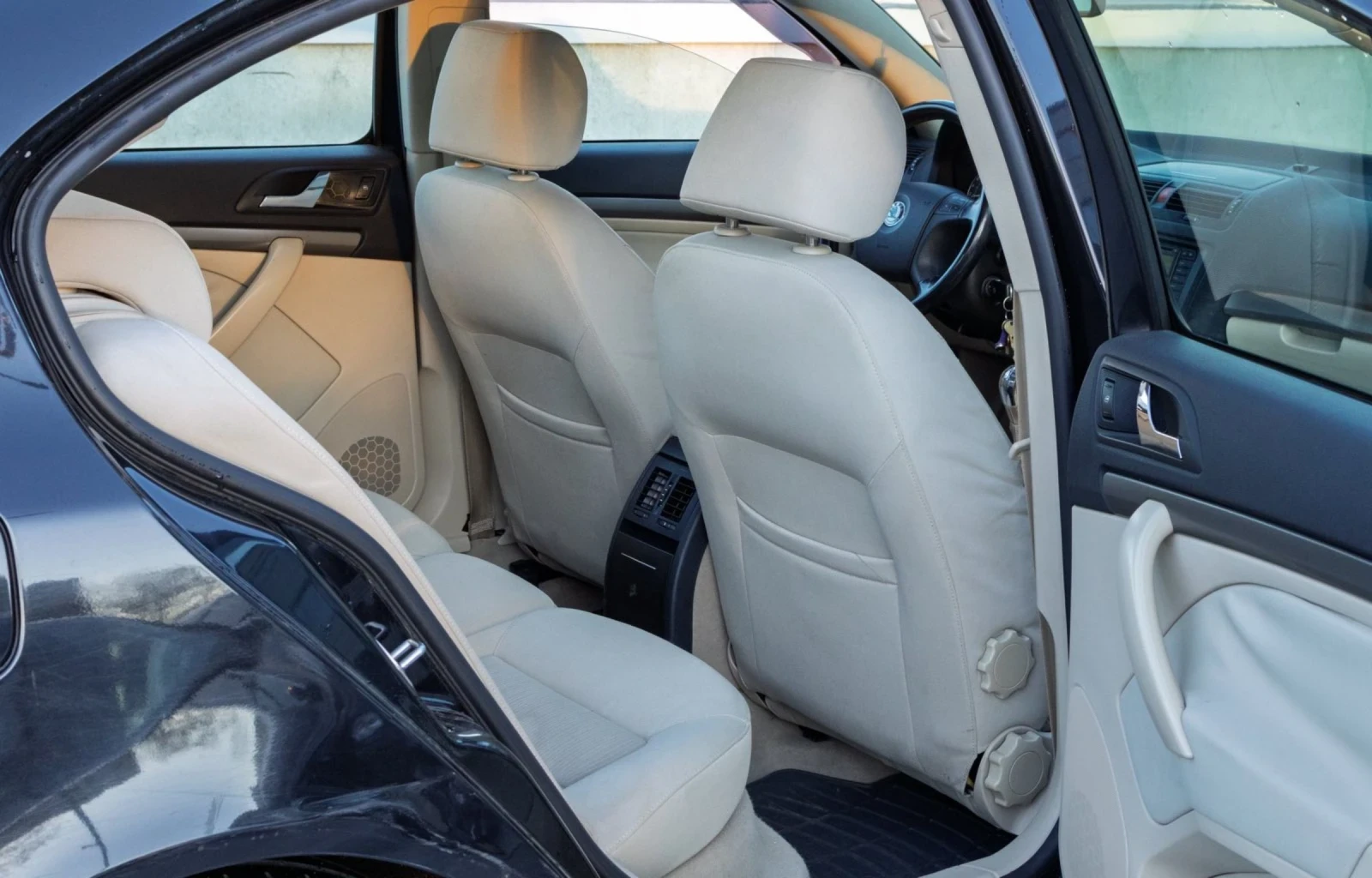 Skoda Octavia, снимка 12 - Автомобили и джипове - 54598642