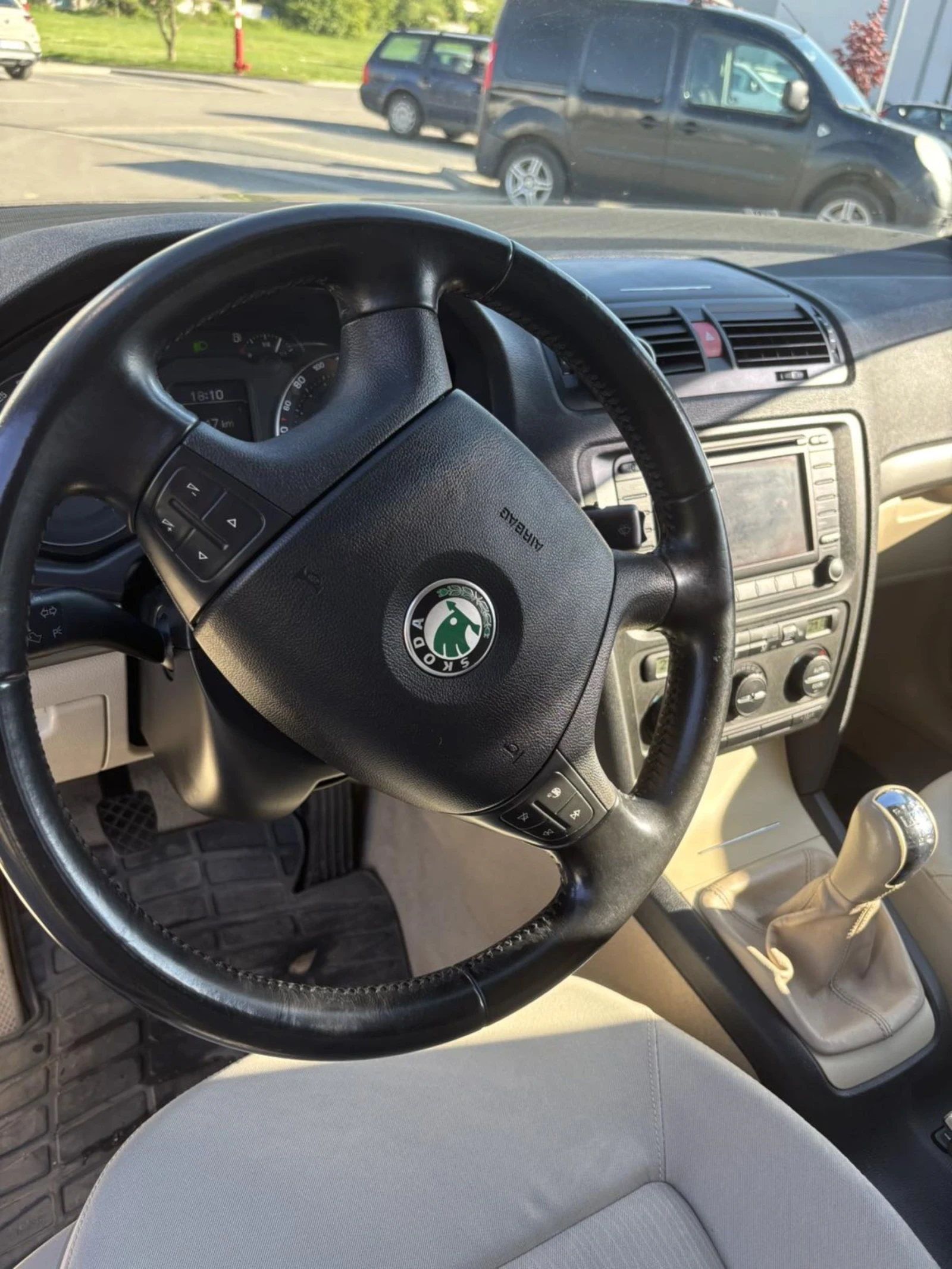 Skoda Octavia, снимка 7 - Автомобили и джипове - 54598642
